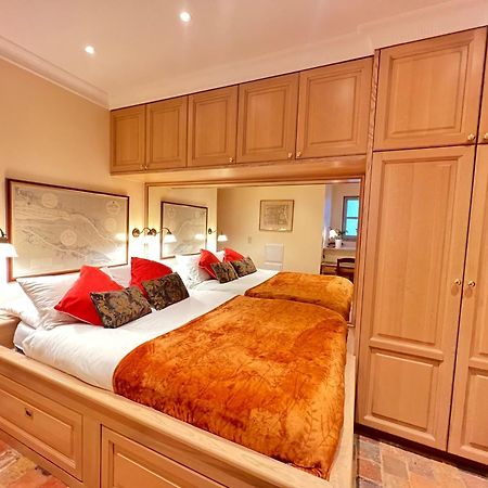 Historical Miniature House In The Heart Of Antwerp Apartment Екстериор снимка